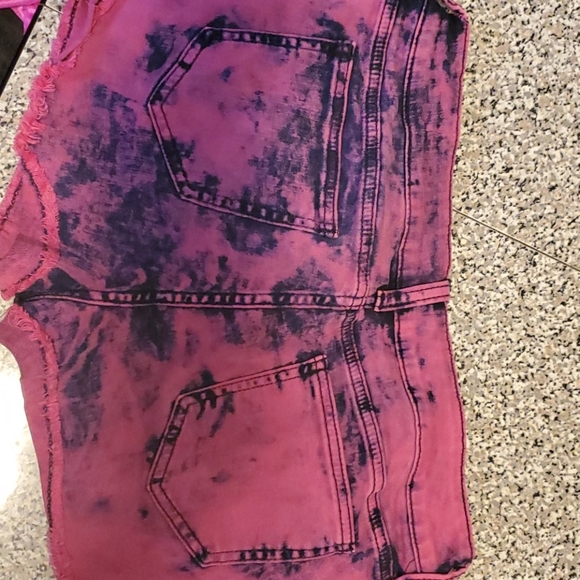 DECREE SHORTS NEVER WORN..SUPER CUTE - Picture 3 of 4